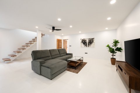 Casa de 4 dormitorios en Ko Samui, Tailandia № 65552 - foto 14