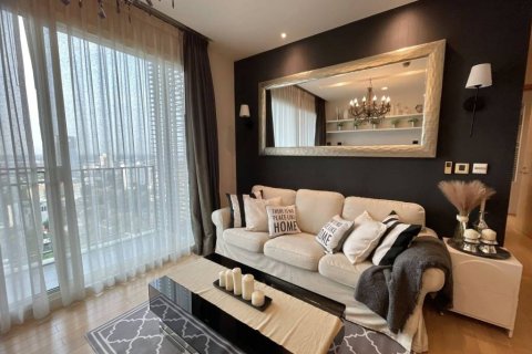 Condominio de 2 dormitorios en Khlong Toei, Bangkok, Tailandia № 157820 - foto 4