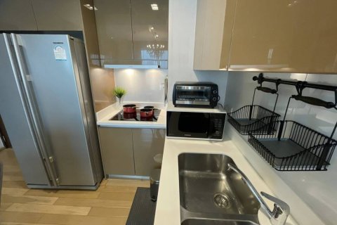 Condominio de 2 dormitorios en Khlong Toei, Bangkok, Tailandia № 157820 - foto 5