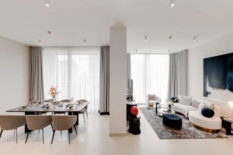 Condo in Bangkok, Thailand, 2 bedrooms № 157824 - photo 2
