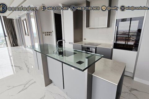 Condo in Watthana, Bangkok, Thailand, 2 bedrooms № 201240 - photo 9
