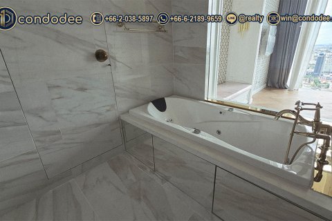 Condo in Watthana, Bangkok, Thailand, 2 bedrooms № 201240 - photo 5