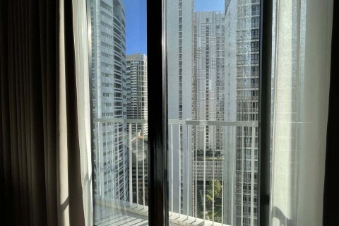 Estudio en el condominio en Khlong Toei, Bangkok, Tailandia № 156049 - foto 7