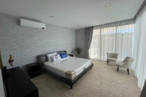 House in Kamala, Thailand 6 bedrooms № 3376 - photo 16