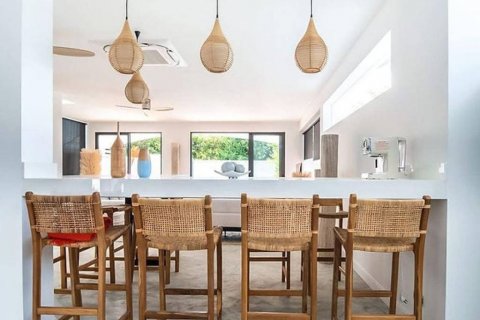 Chalet de 4 dormitorios en Phuket, Tailandia № 115124 - foto 5