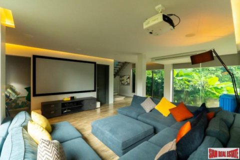 Chalet de 5 dormitorios en Patong, Tailandia № 203342 - foto 3