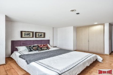 Apartamento de 2 dormitorios en Thonburi, Bangkok, Tailandia № 203272 - foto 3