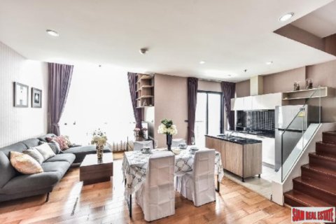 Appartement à Thonburi, Bangkok, Thaïlande 2 chambres № 203272
