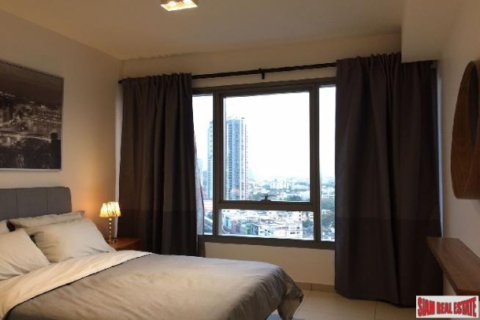 Apartamento de 1 dormitorio en Bangkok, Tailandia № 203273 - foto 3