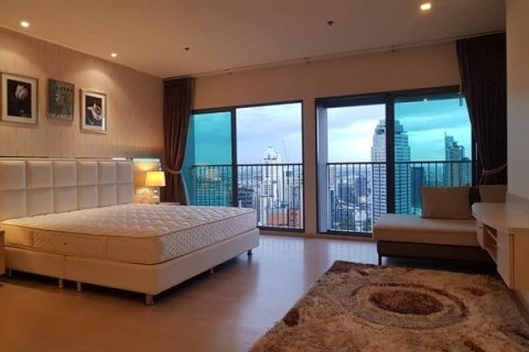 Condominio de 3 dormitorios en Bangkok, Tailandia № 157477 - foto 10
