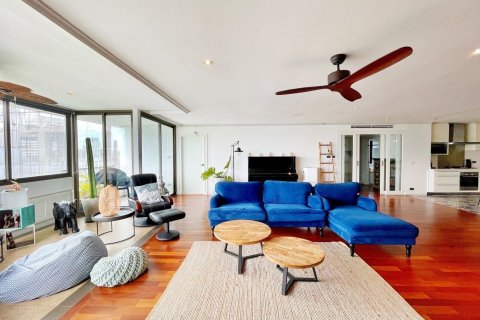 Condo à Bangkok, Thaïlande, 3 chambres  № 157478