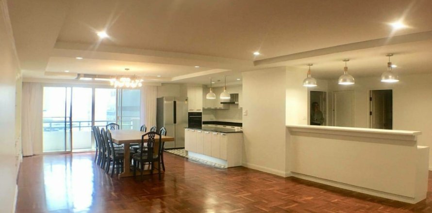 Condominio de 3 dormitorios en Bangkok, Tailandia № 157479
