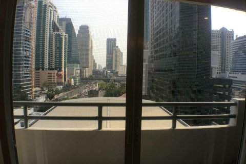 Condominio de 3 dormitorios en Bangkok, Tailandia № 157479 - foto 4