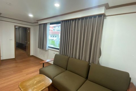 Condo in Watthana, Bangkok, Thailand, 2 bedrooms № 201147 - photo 9