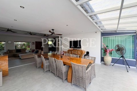 Maison à Pattaya, Thaïlande 5 chambres № 233236 - photo 6