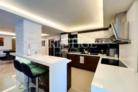 Condominio de 4 dormitorios en Pattaya, Tailandia № 233238 - foto 10