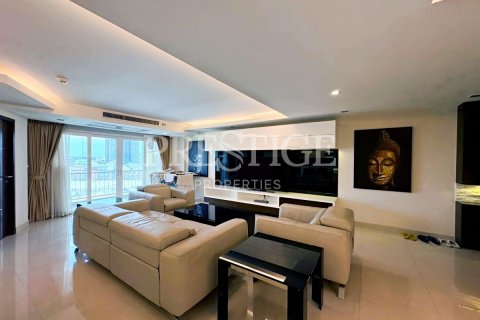 Condominio de 4 dormitorios en Pattaya, Tailandia № 233238 - foto 3