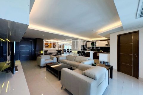 Condominio de 4 dormitorios en Pattaya, Tailandia № 233238 - foto 2