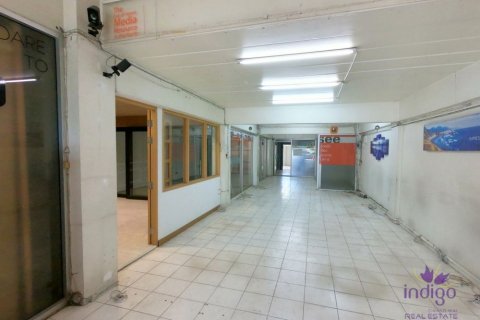 Propriété commerciale à Chiang Mai, Thaïlande 640 m2 № 162617 - photo 2