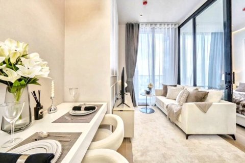 Condominio de 1 dormitorio en Bangkok, Tailandia № 163862 - foto 2