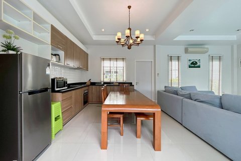 Chalet de 3 dormitorios en Hua Hin, Tailandia № 168561 - foto 19