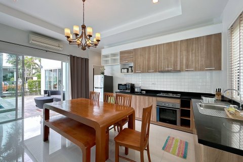 Chalet de 3 dormitorios en Hua Hin, Tailandia № 168561 - foto 18