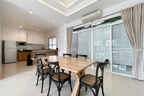 Chalet de 3 dormitorios en Hua Hin, Tailandia № 168562 - foto 14