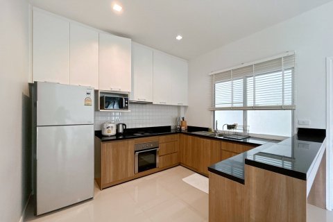 Chalet de 3 dormitorios en Hua Hin, Tailandia № 168562 - foto 17