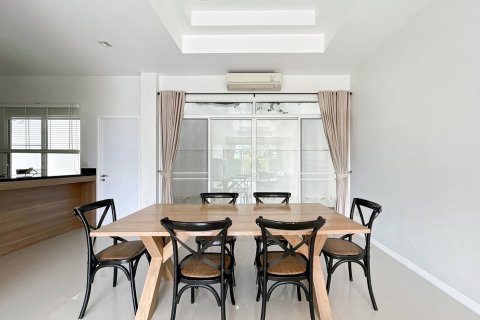 Chalet de 3 dormitorios en Hua Hin, Tailandia № 168562 - foto 13