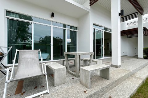 Chalet de 3 dormitorios en Hua Hin, Tailandia № 168562 - foto 4