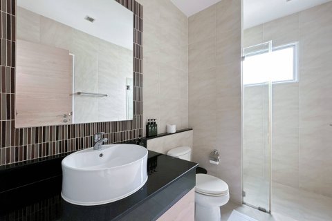 Chalet de 2 dormitorios en Hua Hin, Tailandia № 168563 - foto 24