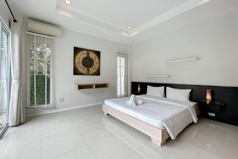 Chalet de 2 dormitorios en Hua Hin, Tailandia № 168563 - foto 27