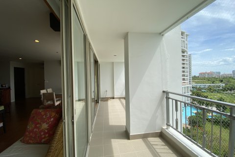 Condominio de 4 dormitorios en Hua Hin, Tailandia № 168564 - foto 3
