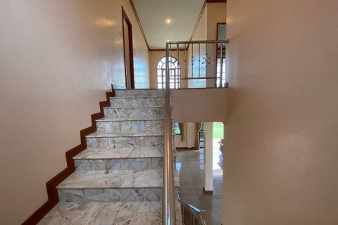 Chalet de 3 dormitorios en Hua Hin, Tailandia № 168565 - foto 16