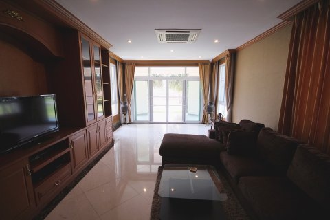 Villa in Cha-am, Thailand 7 Schlafzimmer № 168567 - Foto 11