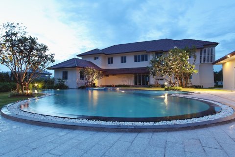 Villa in Cha-am, Thailand 7 Schlafzimmer № 168567 - Foto 4