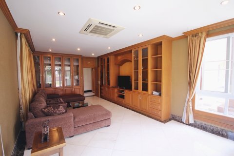 Villa in Cha-am, Thailand 7 Schlafzimmer № 168567 - Foto 10