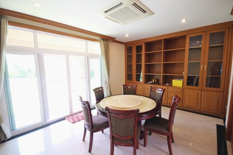 Villa in Cha-am, Thailand 7 Schlafzimmer № 168567 - Foto 8
