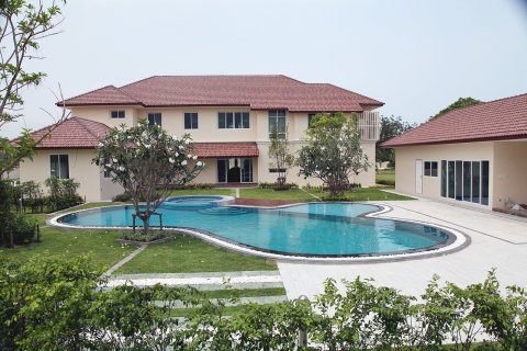 Villa in Cha-am, Thailand 7 Schlafzimmer № 168567 - Foto 2