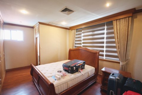 Villa in Cha-am, Thailand 7 Schlafzimmer № 168567 - Foto 17