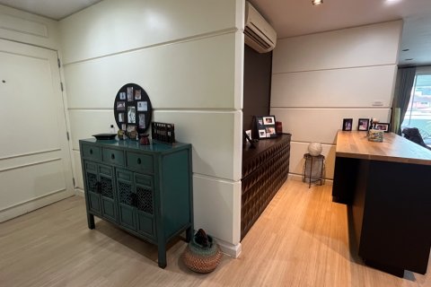 Condo à Watthana, Bangkok, Thaïlande, 3 chambres  № 201018 - photo 12