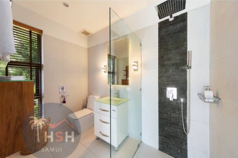 Chalet de 3 dormitorios en Ko Samui, Tailandia № 180060 - foto 16
