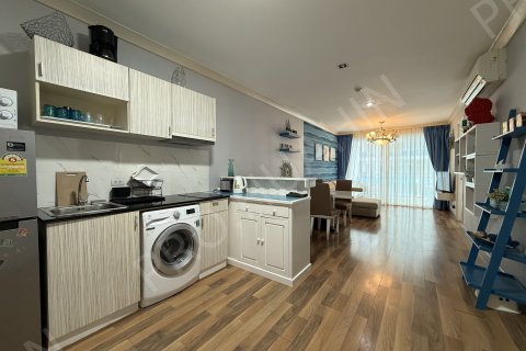 Apartamento de 2 dormitorios en Hua Hin, Tailandia № 194815 - foto 2