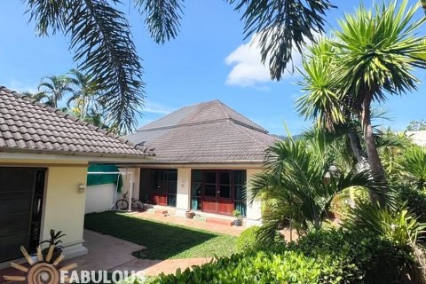 Chalet de 4 dormitorios en Kathu, Tailandia № 179339 - foto 5