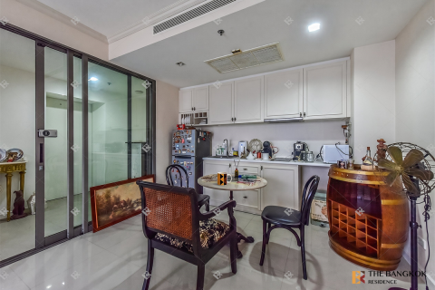 Condo in Bangkok, Thailand, 2 bedrooms  № 233509