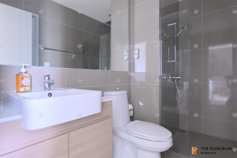 Condo in Bangkok, Thailand, 2 bedrooms  № 185129 - photo 8