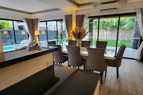 Villa in Pattaya, Thailand 5 Schlafzimmer № 220570 - Foto 8
