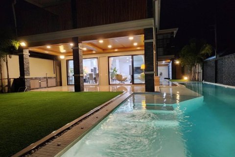 Villa in Pattaya, Thailand 5 Schlafzimmer № 220570 - Foto 3