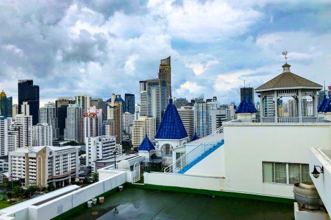 Condominio de 4 dormitorios en Bangkok, Tailandia № 66484 - foto 2