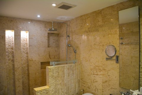 Condominio de 4 dormitorios en Bangkok, Tailandia № 66485 - foto 14
